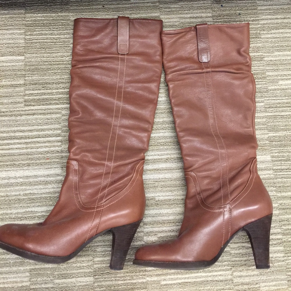 Via spiga boots sz 7 brown very good condition